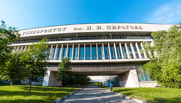 دانشگاه پیراگف - تحصیلات تکمیلی
